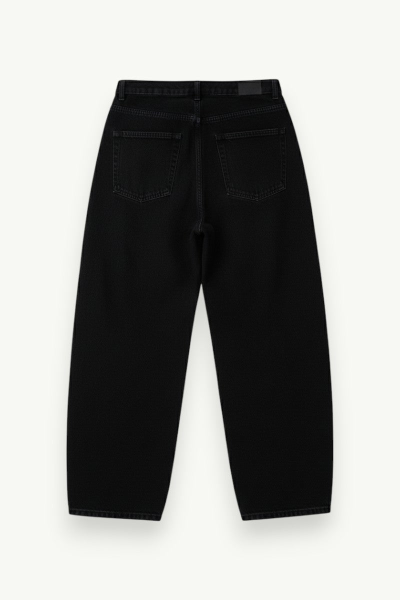 Curved Baggy Street Jeans